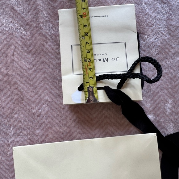 New Jo Malone Gift Set - box, two bags, two ribbons, perfume sample - Picture 7 of 16